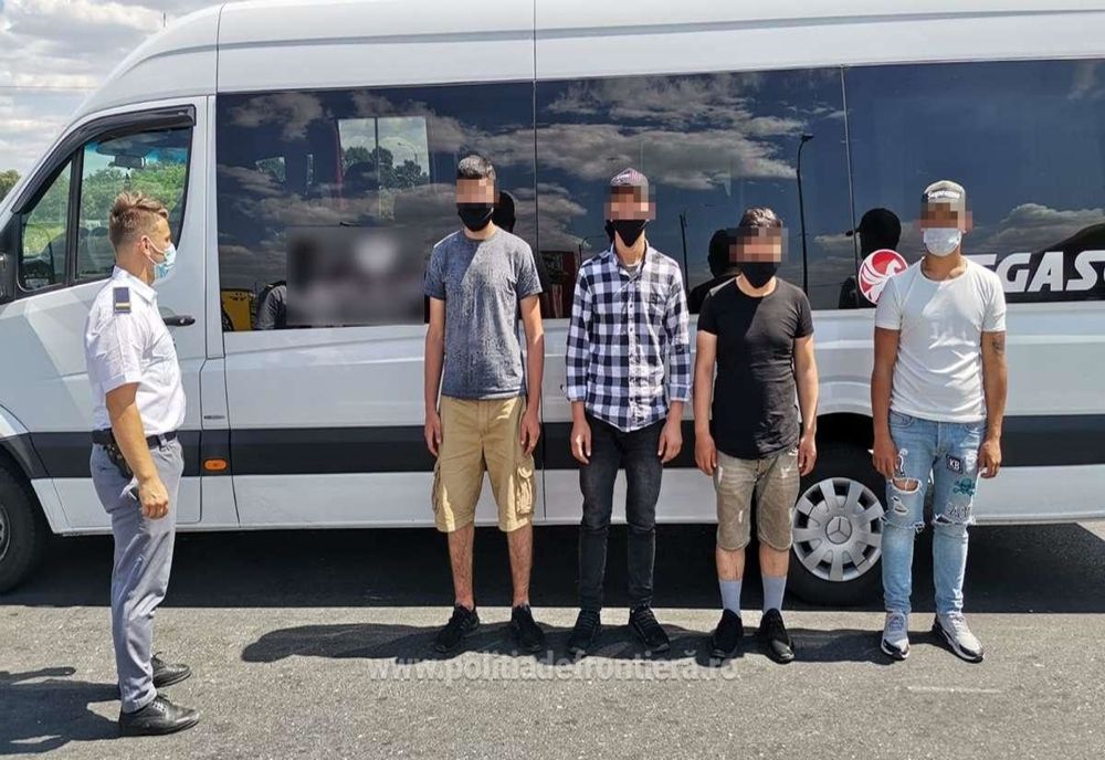 Patru cetățeni afgani s-au dat drept americani fără documente, la P.T.F. Giurgiu 
