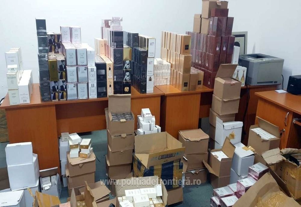 Peste 2.300 de bunuri susceptibile a fi contrafăcute, confiscate de polițiștii de frontieră giurgiuveni