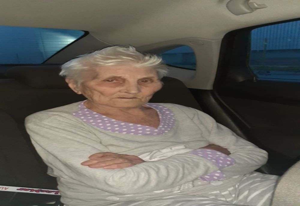 Bătrână rătăcită, găsită în Giurgiu. Cine o recunoaște este rugat să anunțe autoritățile