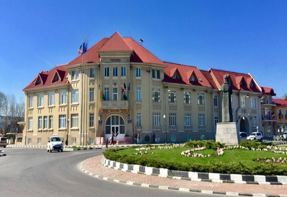 Primăria Giurgiu își limitează activitatea cu cetățenii. Activitatea cu publicul se mută în on-line 
