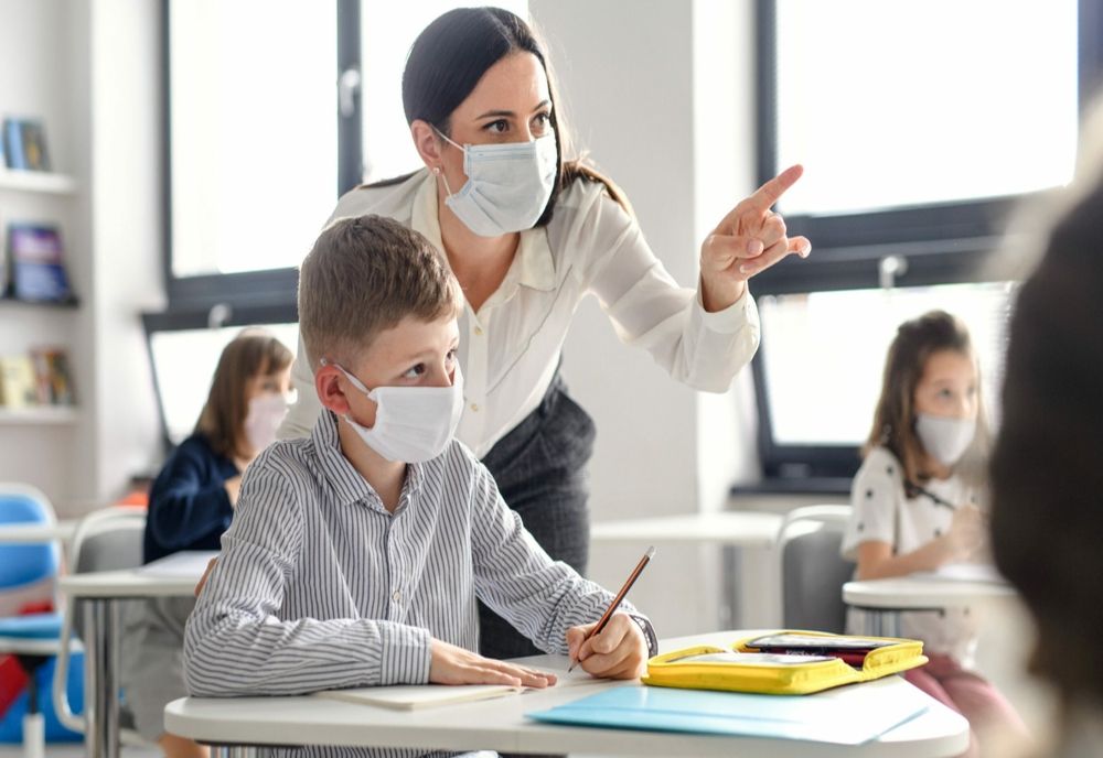 Stimulente financiare între 500-1000 lei pentru profesorii din județul Giurgiu cu rezultate la concursurile școlare