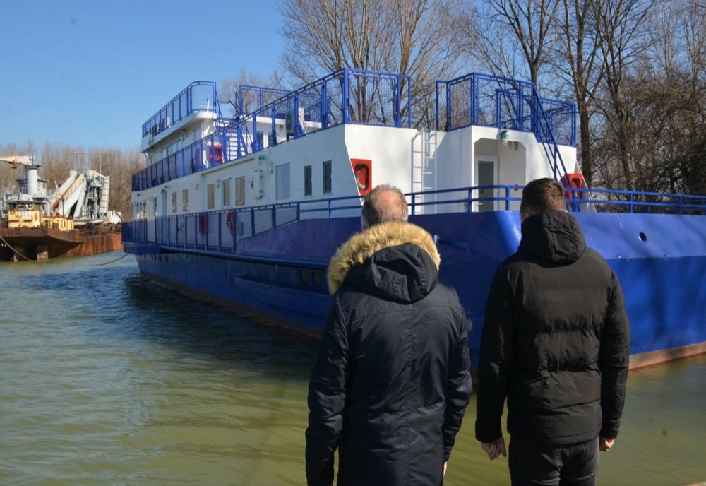 Giurgiu are o navă-ponton de 44 de metri. Unde a fost ancorată și la ce va fi utilizată