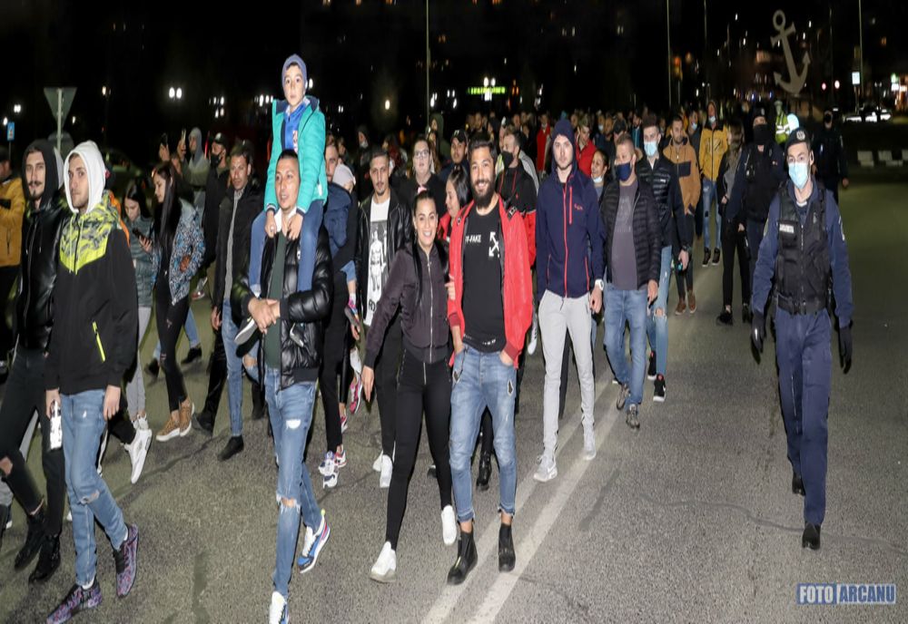 Jandarmii, după protestul anti-mască din Giurgiu: "Vom analiza imaginile și vom urmări în continuare respectarea prevederilor legale! "