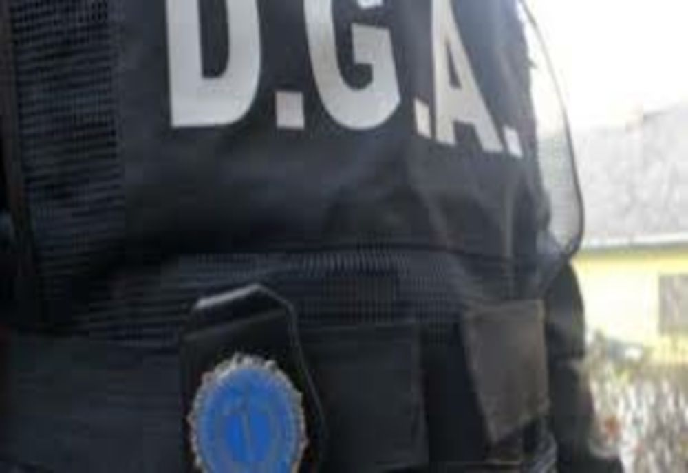 Trei instructori auto din Giurgiu, trimiși în judecată pentru infracțiuni de corupție