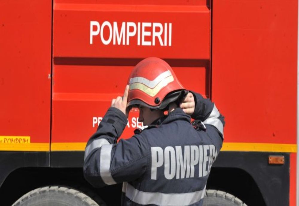 Giurgiu. Incendiu pus intenționat într-un apartament din cartierul Istru 