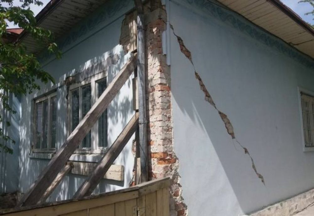 Legislaţia va fi modificată astfel încât primarii să poată investi în reabilitarea posturilor de poliţie 