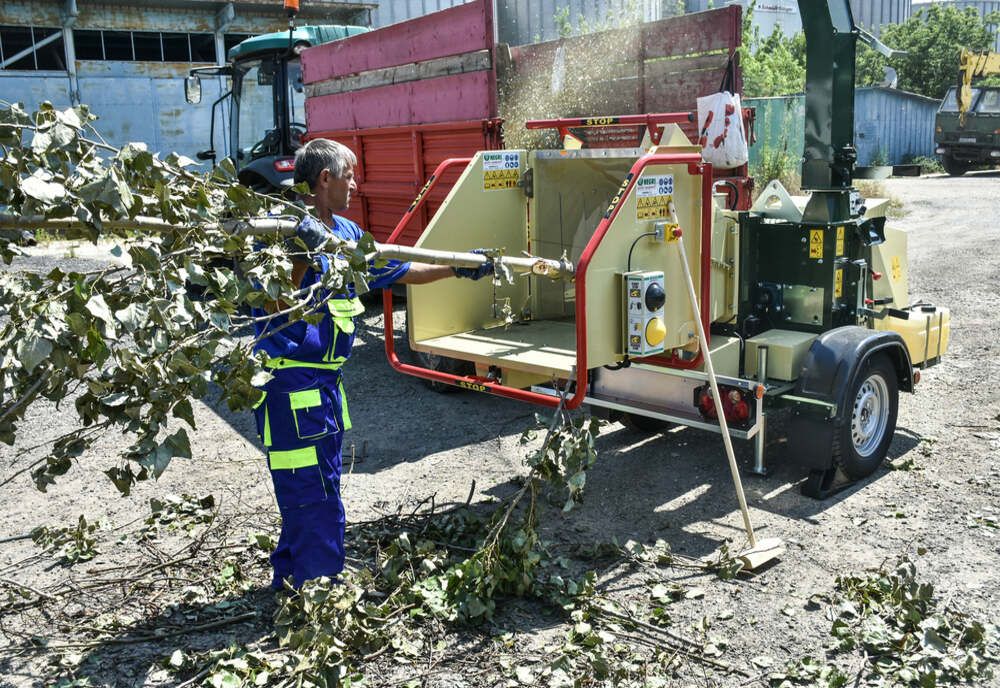 Utilaj de mărunțire a materialului lemnos, achiziționat de o societate a Primăriei Giurgiu