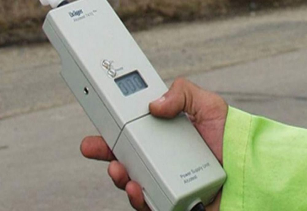 Femeie de 41 de ani, prinsă beată la volan pe o stradă din Giurgiu