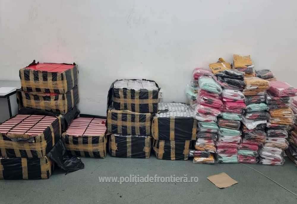 Haine și parfumuri contrafăcute, cu o valoare estimativă de 231.000 lei, descoperite la PTF Giurgiu
