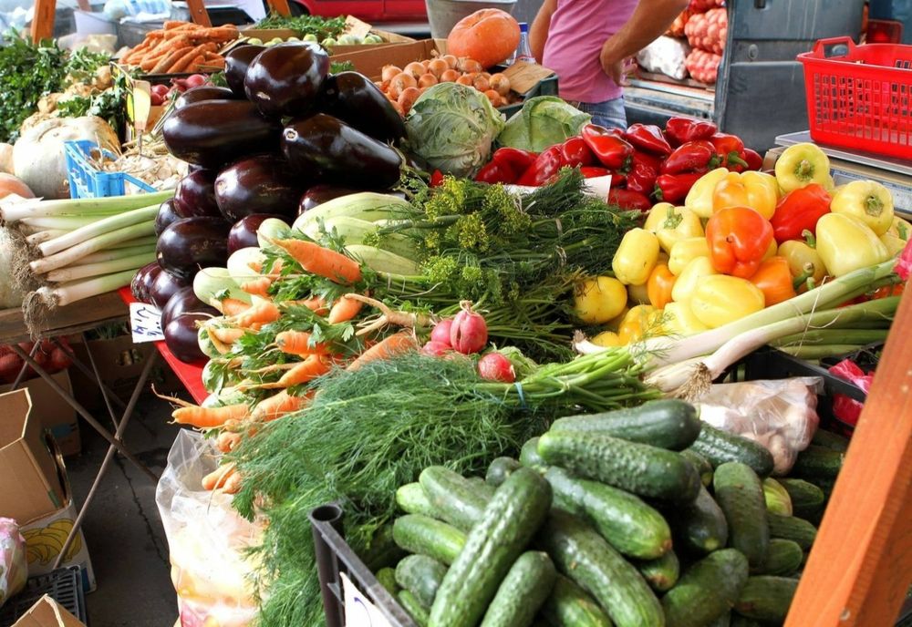 Piaţă volantă, deschisă la Direcţia Agricolă Giurgiu