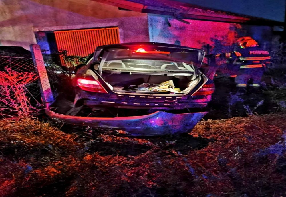 Accident rutier pe DJ 601A, la Dragomirești. O persoană a fost descarcerată