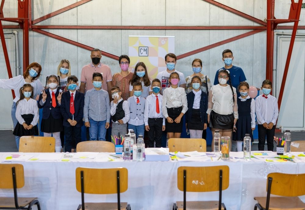 Mai mulți adolescenți din Giurgiu au înființat o asociație care să vină în sprijinul dezvoltării creative a copiilor