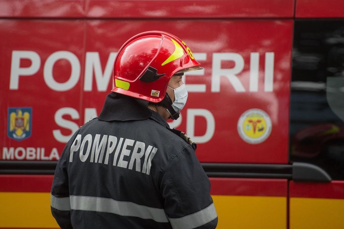 Incendiu violent într-o gospodărie din municipiul Giurgiu