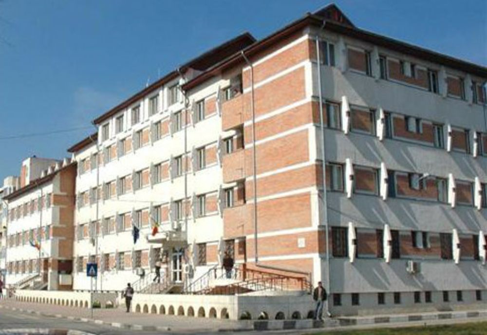 Seful poliției rutiere Giurgiu a fost demis. Alți cinci polițiști sunt cercetați disciplinar după ce și-au păcălit un coleg să facă cerere la superiori pentru un porc de Crăciun