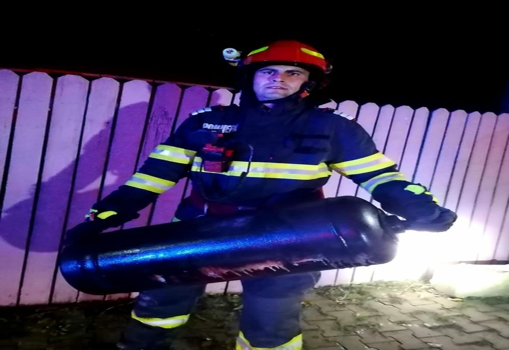 Giurgiu. Foc pus intenţionat într-o curte din cartierul Ghizdarului