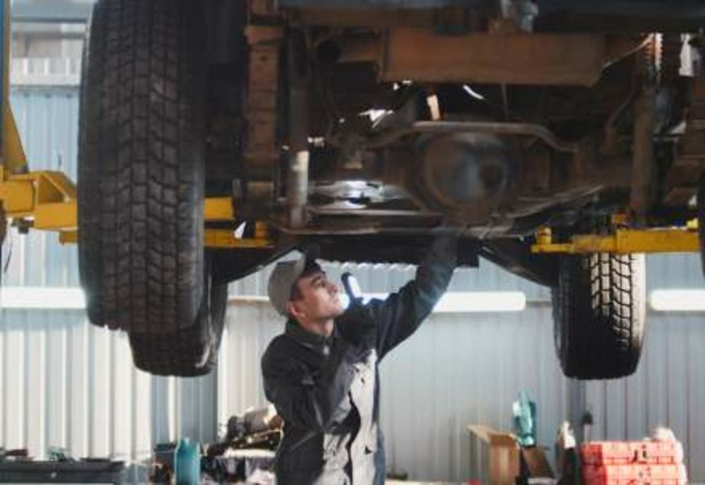 ISU Giurgiu scoate la concurs un post de mecanic auto, prin recrutare din sursă externă