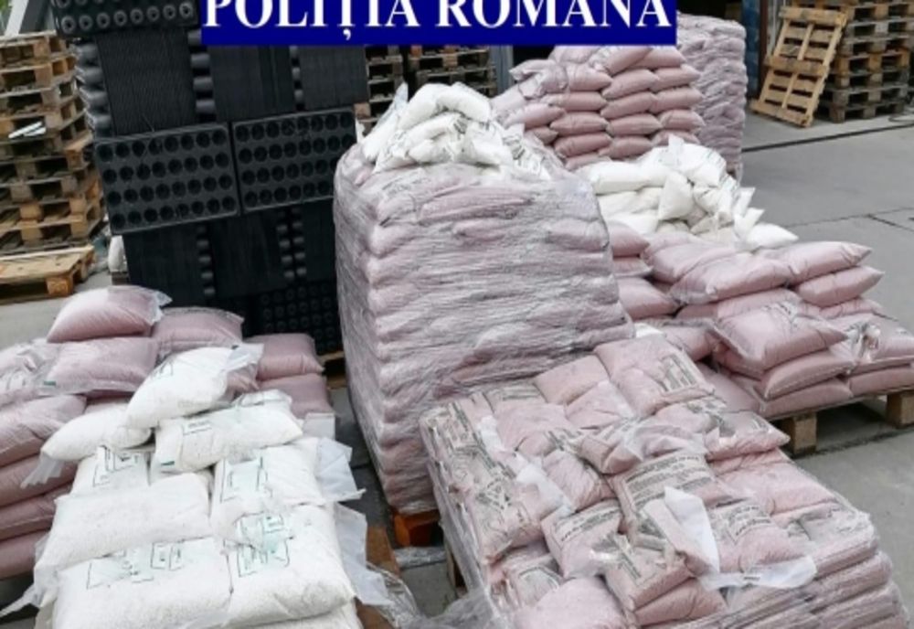 Peste10 tone de îngrăşăminte chimice depozitate necorespunzător, indisponibilizate de poliţiştii giurgiuveni