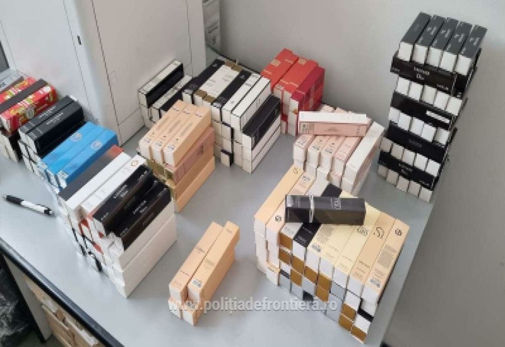 Bunuri susceptibile a fi contrafăcute, estimate la 165.000 lei, descoperite în P.T.F Giurgiu