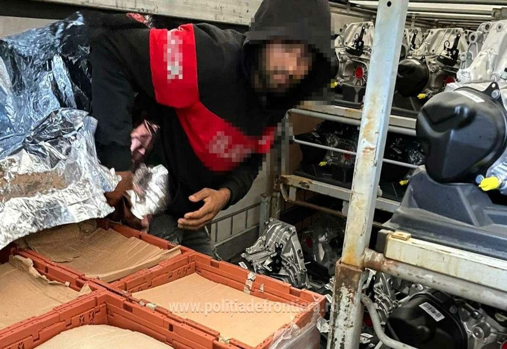 Cetățean afgan ascuns într-un ansamblu rutier, depistat în P.T.F. Giurgiu 