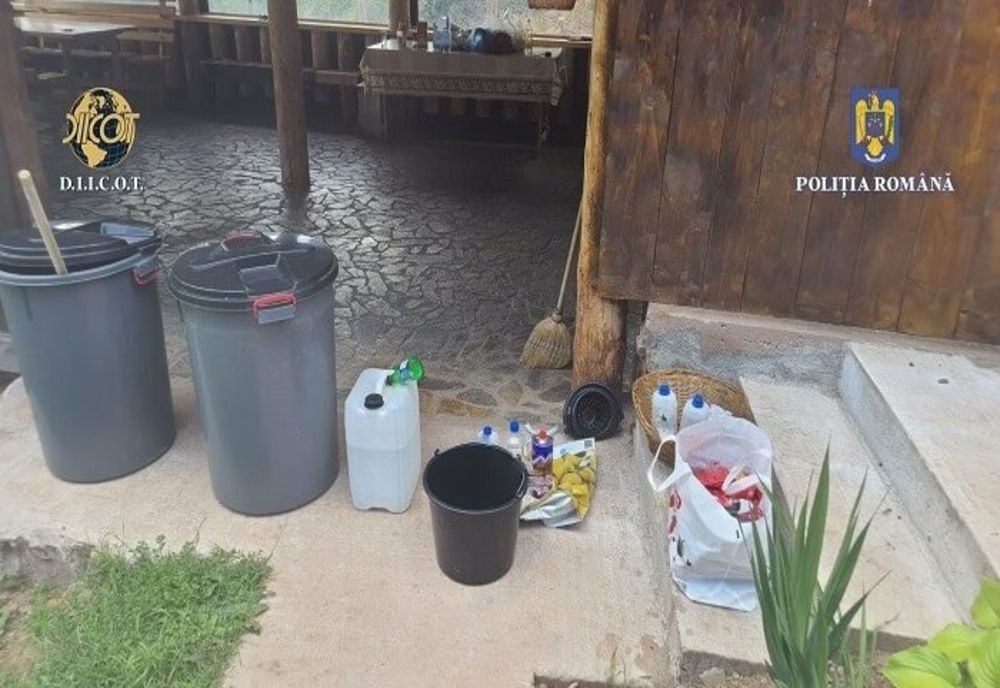 Primul laborator de extragere secundară a cocainei descoperit de polițiști în România- VIDEO