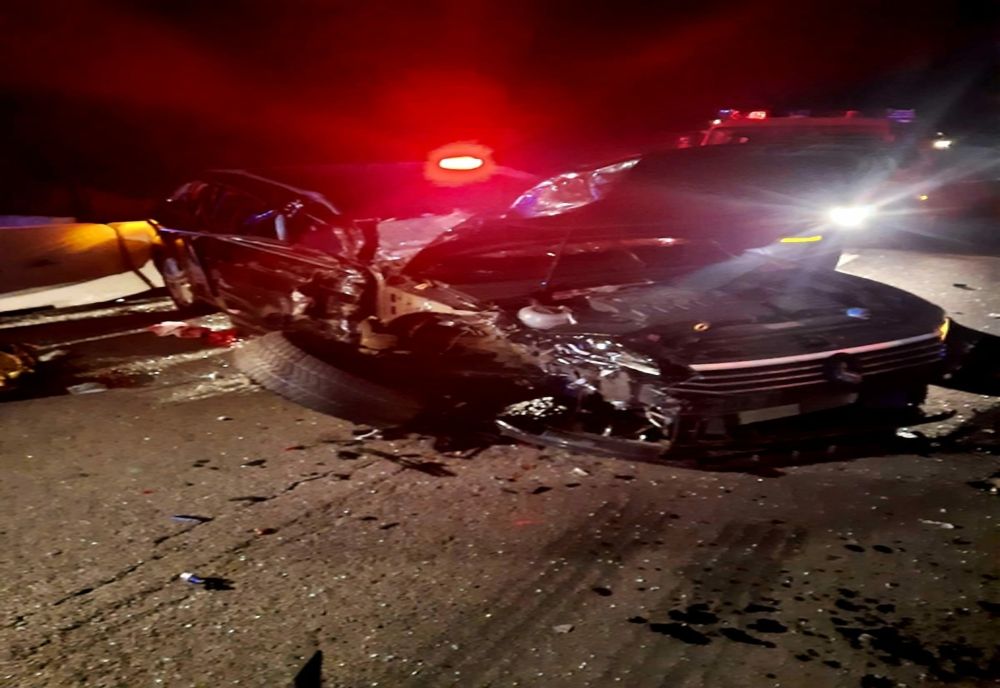 Giurgiu. Un bărbat a murit pe DN 5 după ce maşina în care se afla a intrat în coliziune cu un camion staţionat