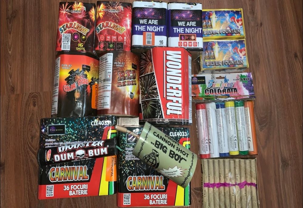 Poliția și pompierii cer cetățenilor să nu folosească petarde și artificii: Vă pot pune viața în pericol!