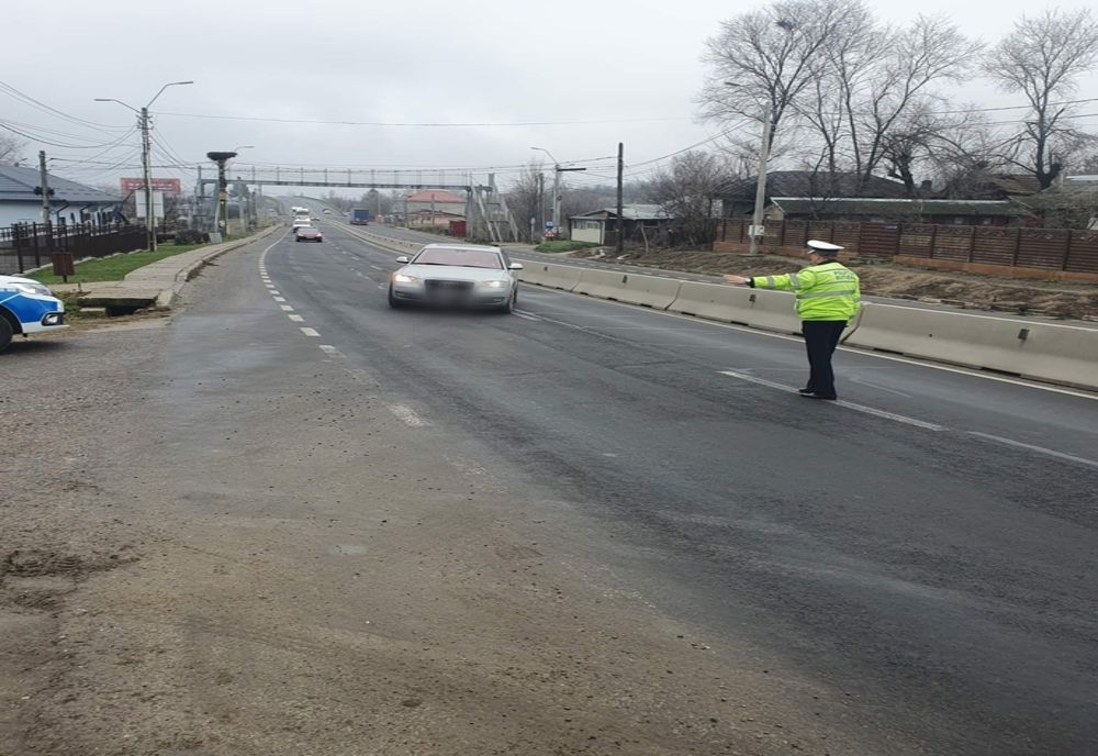 Giurgiu. Amenzi de peste 49.000 lei, 9 permise reţinute şi 7 certificate de înmatriculare retrase de poliţişti, în week-end