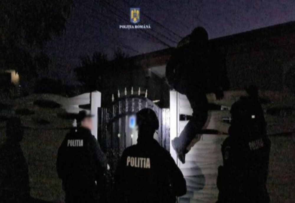 Percheziţii în Ilfov şi Giurgiu la persoane bănuite de braconaj prin folosirea câinilor ogari