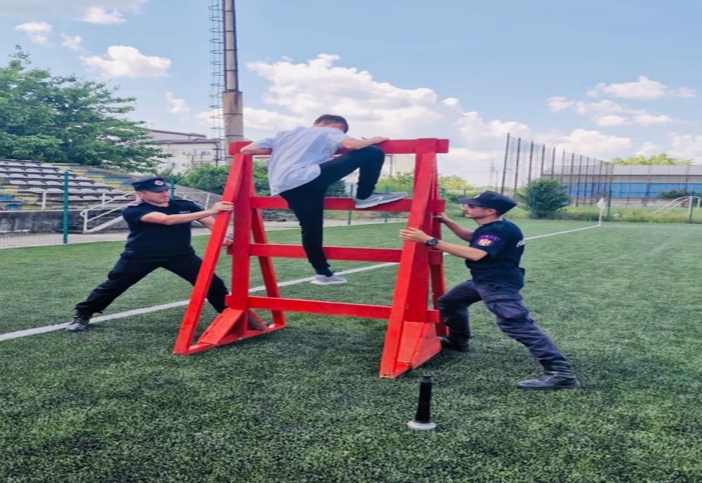 Giurgiu. Zeci de elevi au participat la concursul “Prietenii Pompierilor”