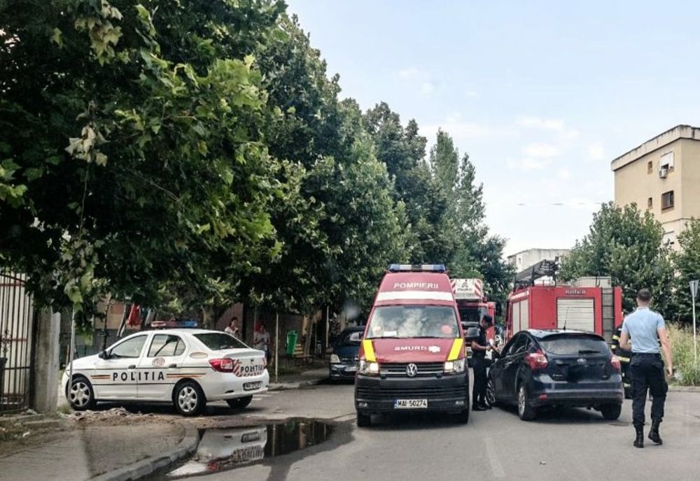 Giurgiu. Un bărbat a ameninţat că se aruncă de pe bloc după ce s-a certat cu soţia