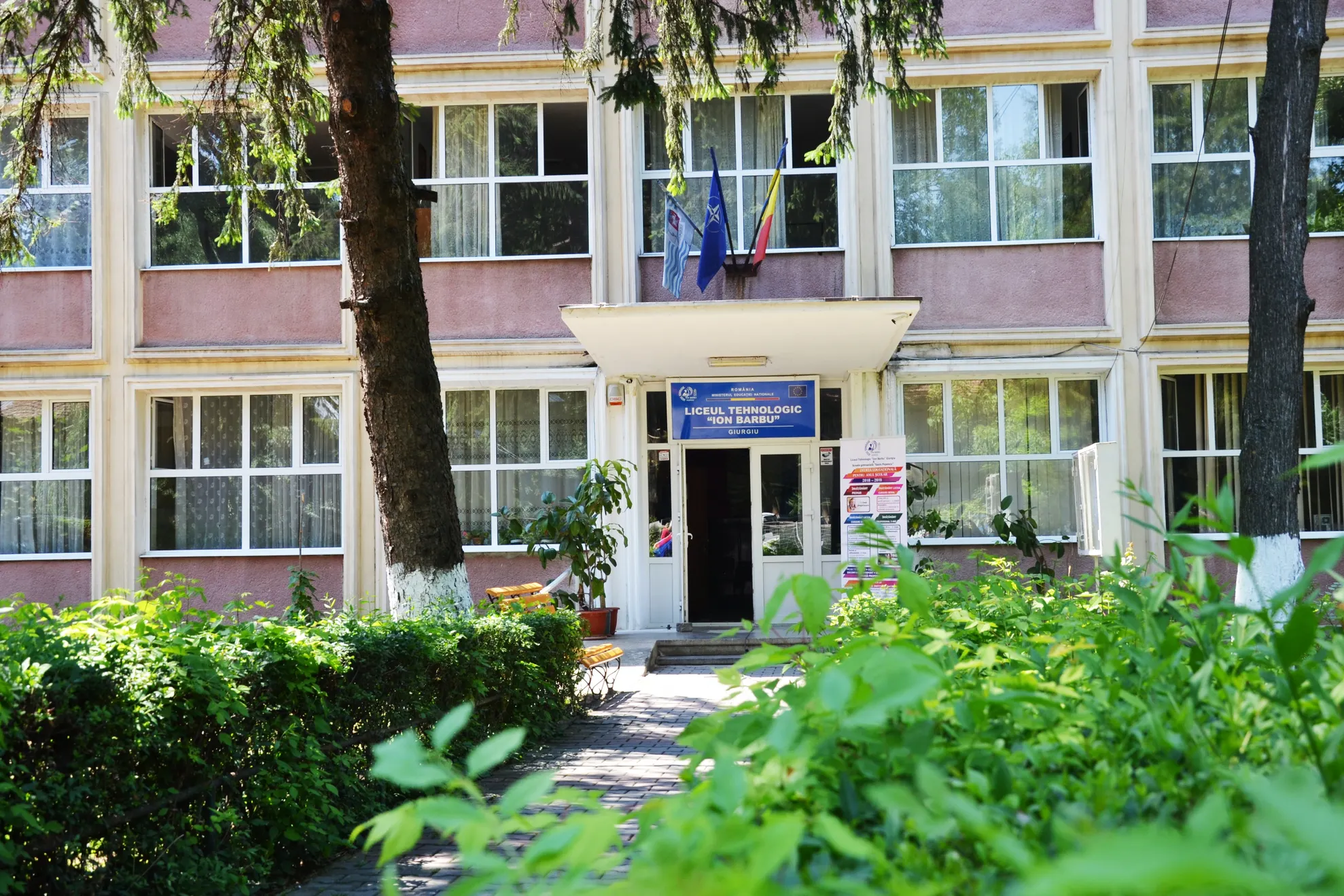 LICEUL ECONOMIC