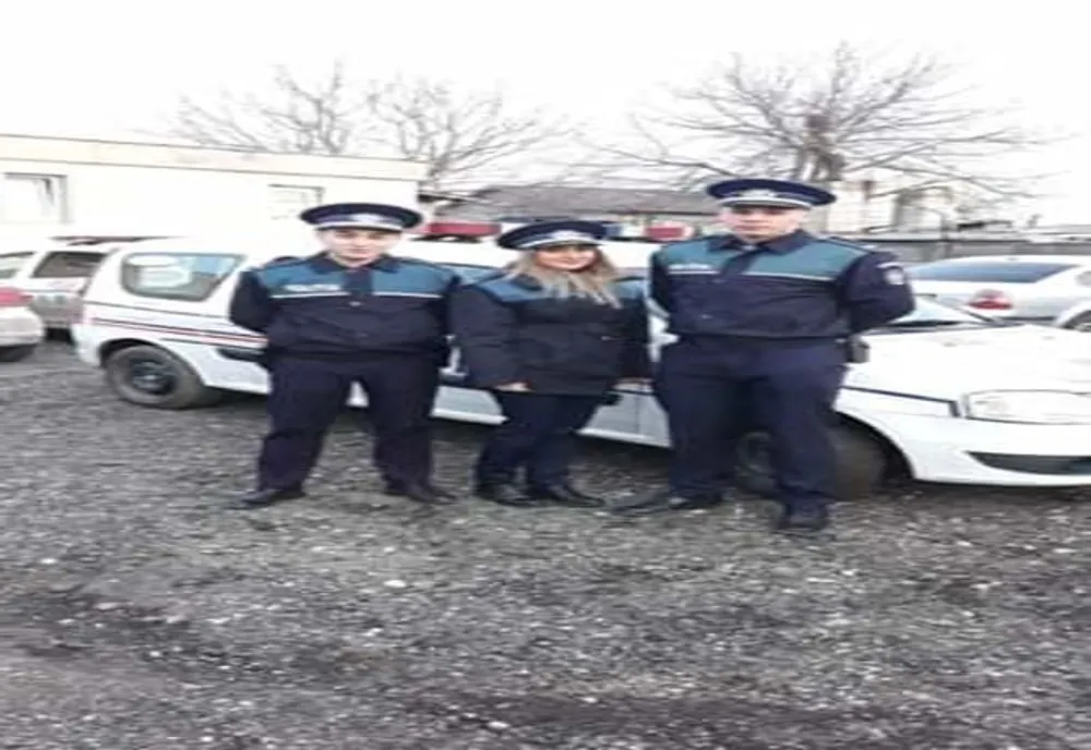 Un bărbat a fost salvat de la moarte de trei polițiști din Bolintin Vale