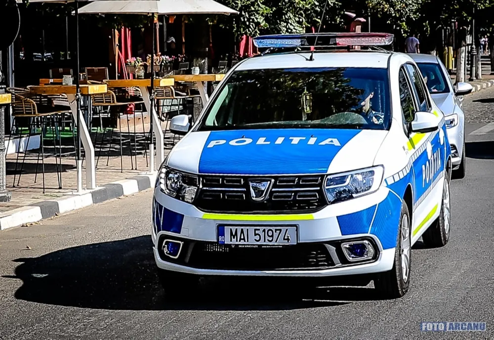 Poliţia Giurgiu a primit autospeciale, noi, colorate. Vă place cum arată?
