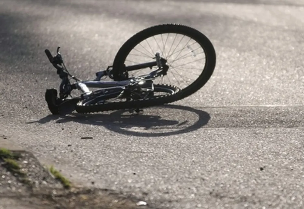 Tragedie. Copil pe bicicletă, lovit mortal de un autoturism