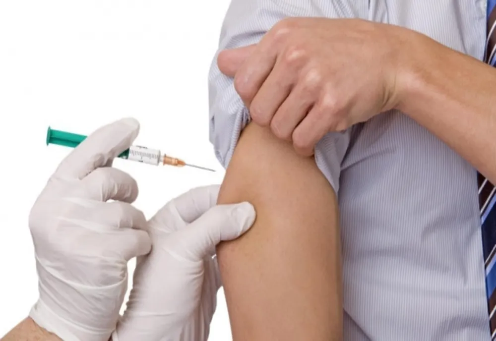 Peste 6.000 de persoane vaccinate anti-COVID în județul Giurgiu. 430 de cadre medicale au primit rapelul