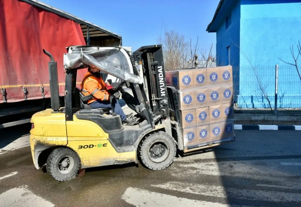 Aproape 3.000 de pachete alimentare și de igienă pentru giurgiuvenii defavorizați