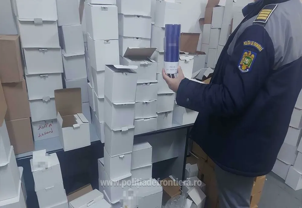 Mii de parfumuri şi deodorante de cameră contrafăcute, descoperite la PTF Giurgiu