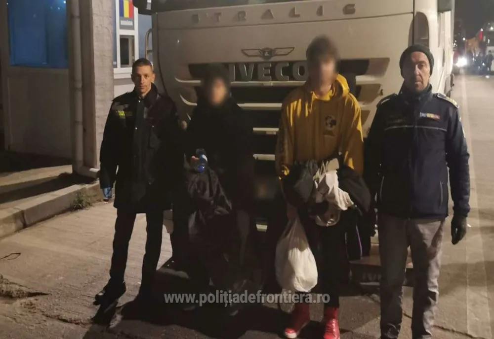 Patru cetățeni străini depistați de polițiștii de frontieră giurgiuveni în timp ce încercau să intre ilegal în România