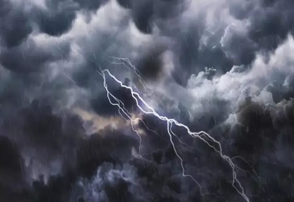 România, între două coduri meteo: avertizări de caniculă, dar și de ploi torențiale - HARTA