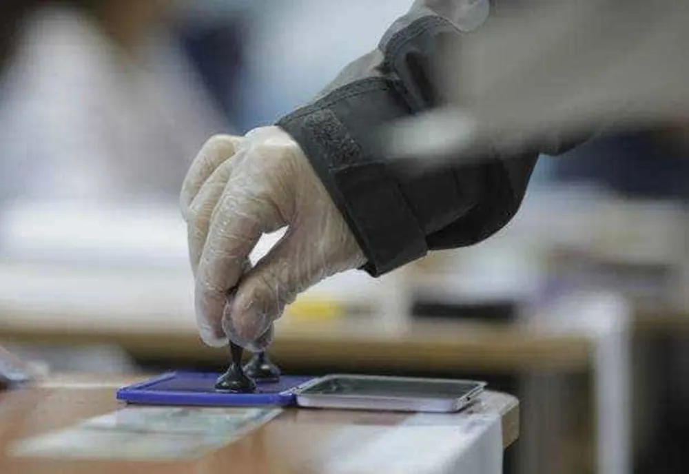 ALEGERI 2024: ÎNCEP TATONĂRILE POLITICE PENTRU FORMAREA UNEI MAJORITĂȚI PARLAMENTARE