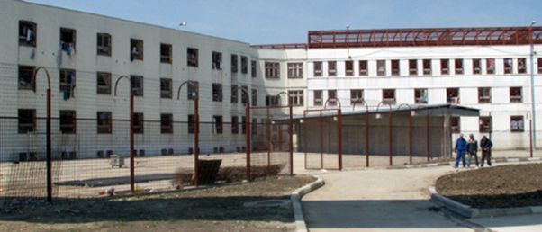 00-penitenciarul-giurgiu-465x390