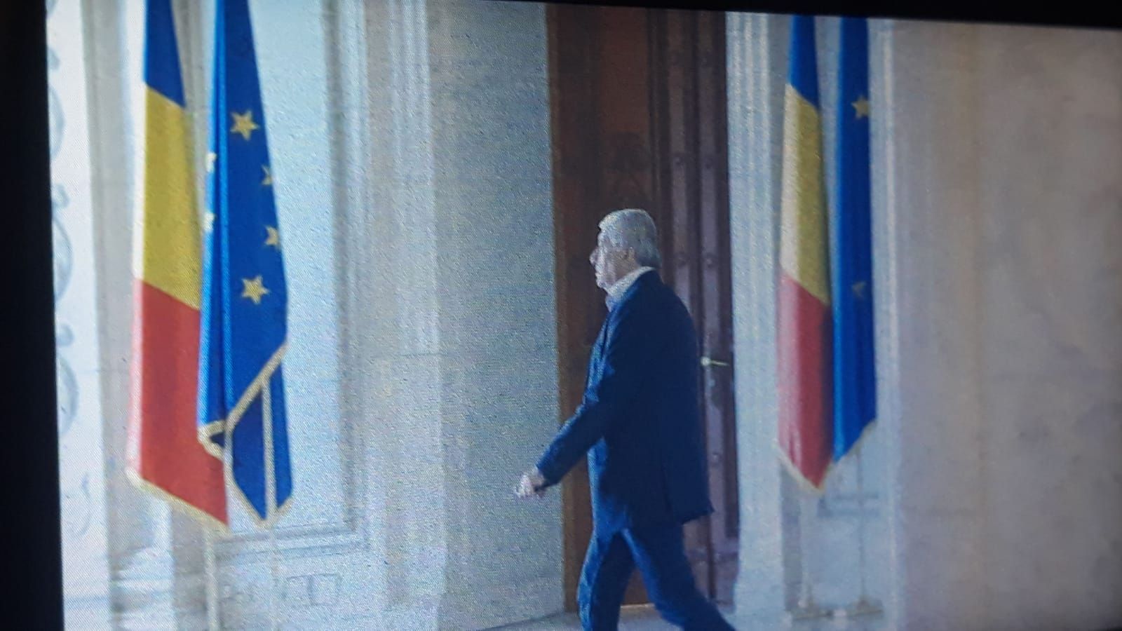 4ec2489e-40a7-444e-9026-6975aaf6e069