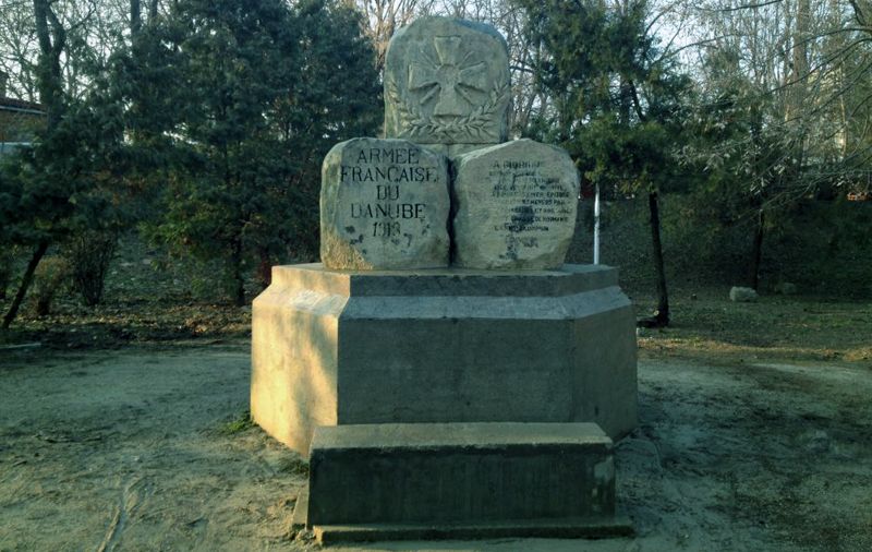 Monunmetul din Parcul Alei-curatit