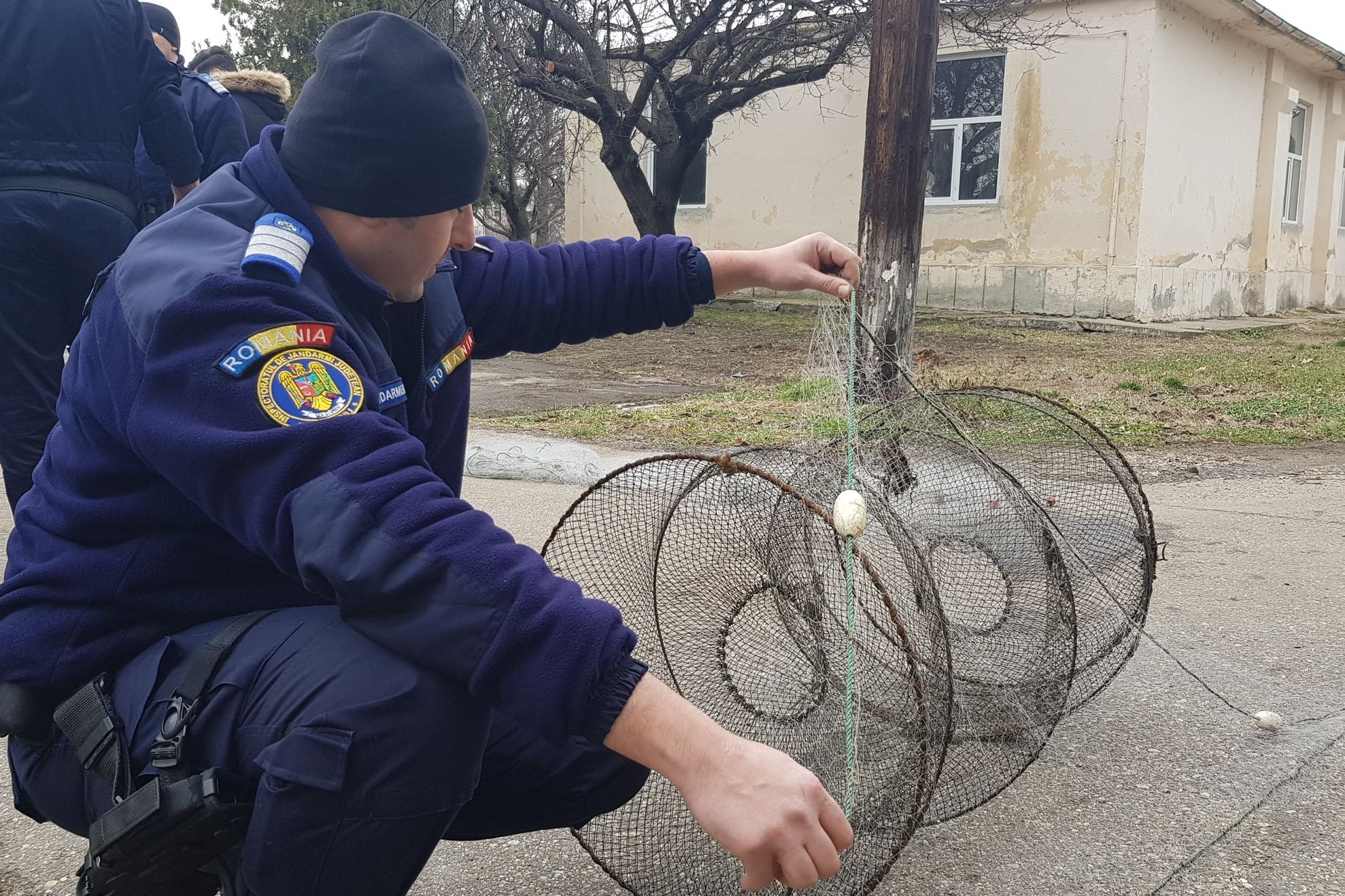 plase monofilament confiscate