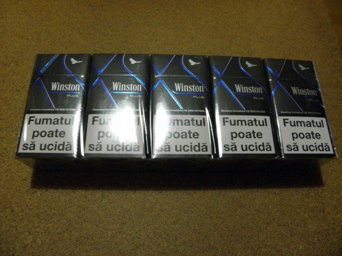 a furat un cartuș de țigări