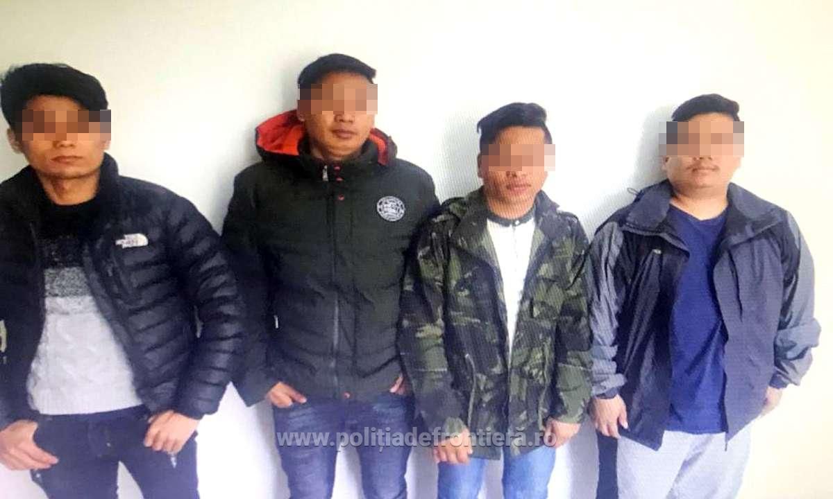 patru cetățeni nepalezi cu vize false