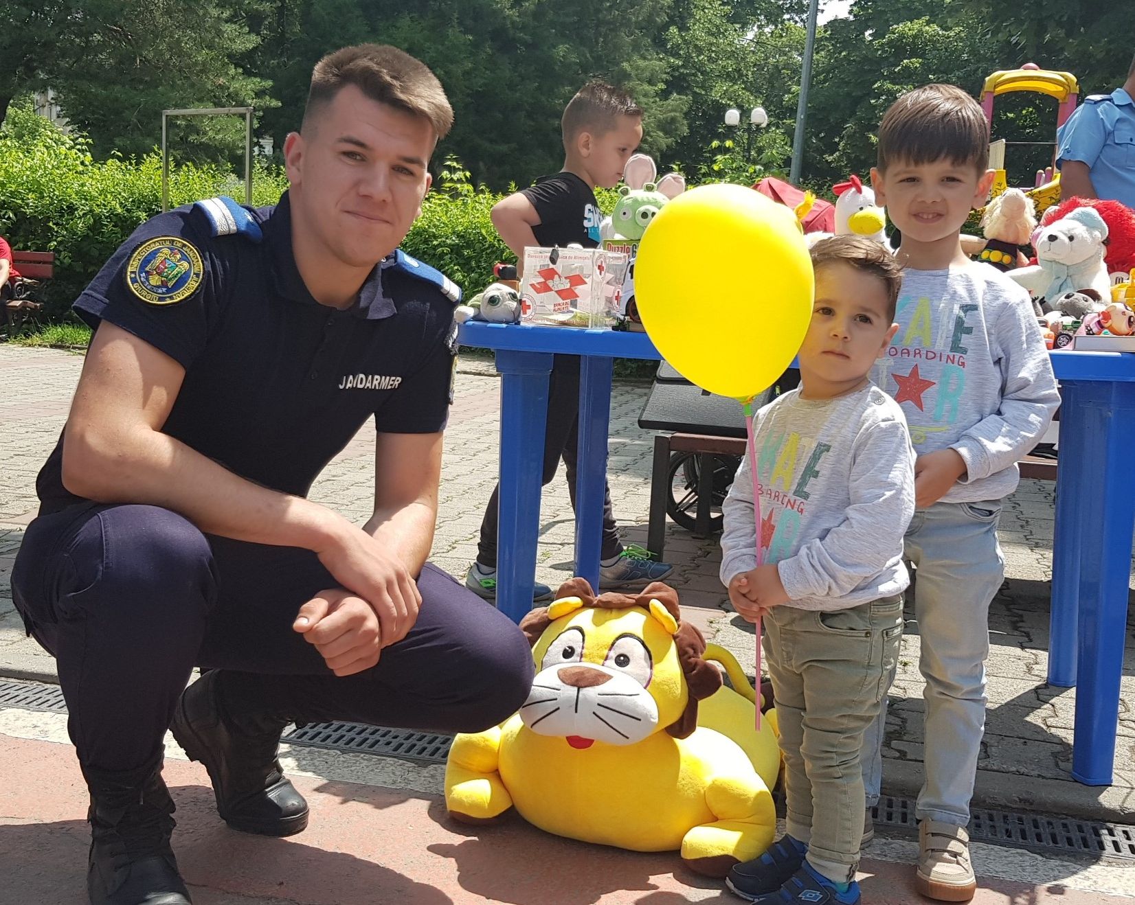 târgul jucăriilor vechi