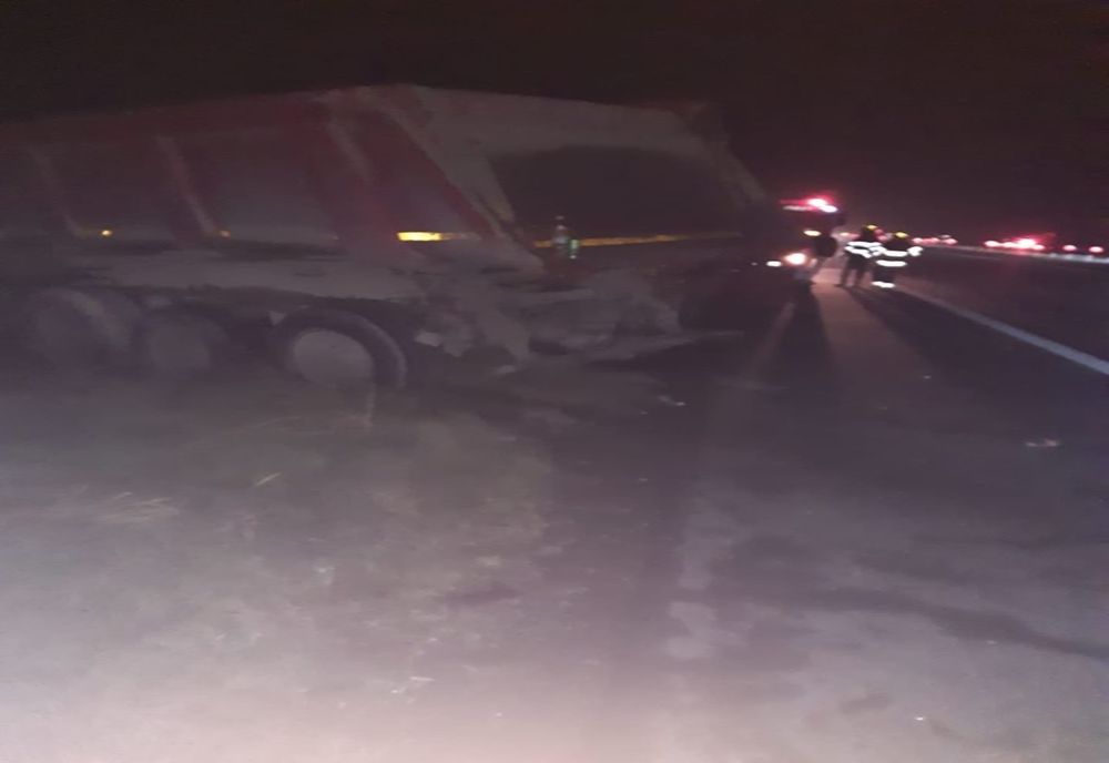 Accident rutier pe Autostrada A1. Autocamion scăpat de sub control