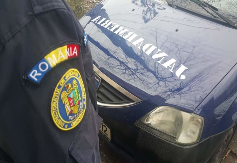 Jandarmii sărbătoresc ziua patronilor lor spirituali asigurând ordinea la biserici