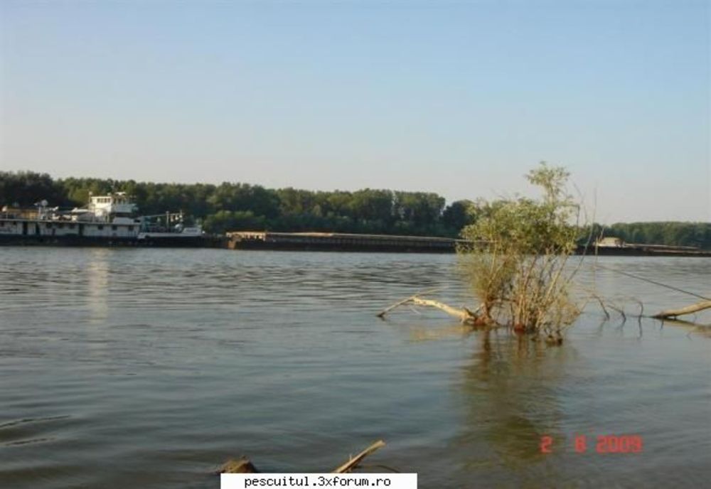 Descoperire macabră pe Dunăre. Bărbat găsit mort într-o ambarcațiune